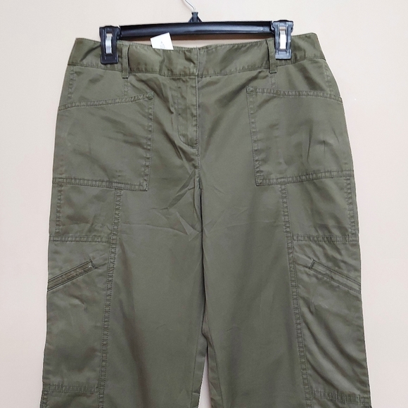 Ann Taylor Loft straight leg high waist cargo khaki pants - Picture 4 of 8